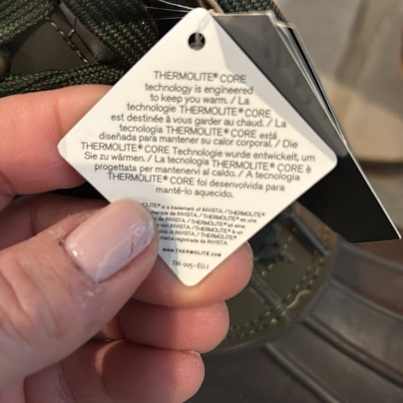 Khombu Zany Thermolite insulated,waterproof,memory foam,rugged sole winter boot - Picture 5 of 12